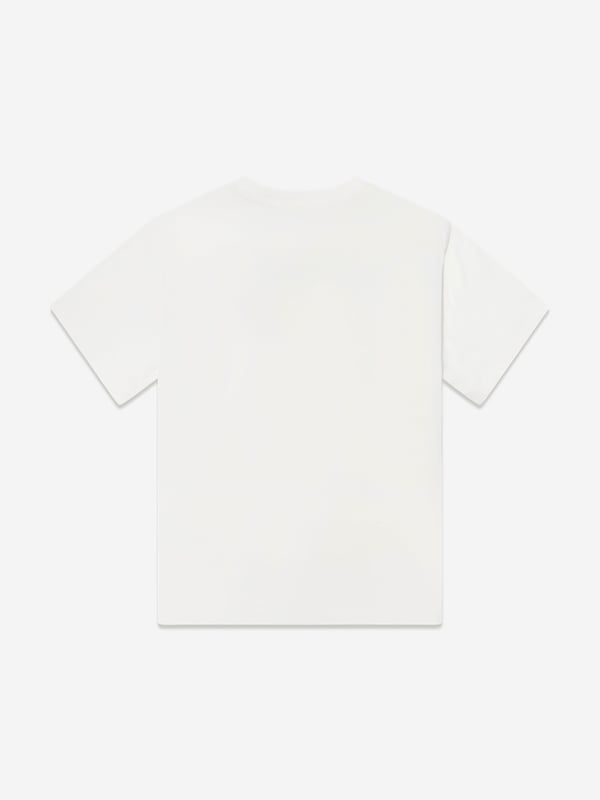 Introduce a touch of elegance to your young chap's wardrobe with Etro's Boys Striped Pattern T-Shirt in exquisite Ivory, perfect for the SS2025 season. This sophisticated piece effortlessly combines luxury with playfulness. Exquisite Ivory Palette Elevates any ensemble with its chic, subtle hue. Signature Striped Design Crafted with Etro's iconic attention to detail, ensuring a standout look. Premium Fabrication Offers unrivalled softness and durability for all-day wear. Versatile Elegance Perfect for casual outings or celebratory events, making it a wardrobe essential.Embrace style convenience make this statement piece yours today!