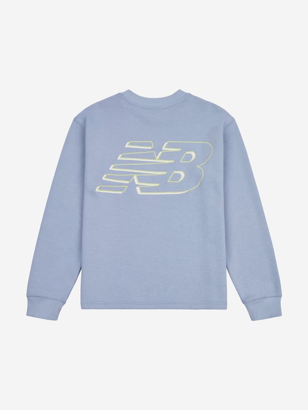 Introducing the Boys Premium Cross Neck LS T-Shirt in Blue from New Balance Apparel an essential addition to any young gentleman's wardrobe for SS2025. Meticulously designed to blend sophistication with comfort, this piece ensures your little one stays stylish throughout the season Exquisite Cross Neck Design A unique neckline that adds a dash of elegance and sets apart from the ordinary. Luxurious Comfort Crafted with premium fabrics soft against the skin and perfect for all-day wear. Vibrant Blue Hue A striking shade that complements effortlessly, making it a versatile wardrobe staple.Revitalise your boy's collection with this exquisite garment, designed to offer both flair and function. Secure yours today!