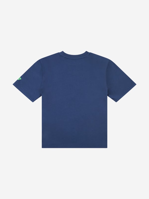 Introducing the Boys Fitness Centre Illustrated Graphic T-Shirt in Navy by New Balance Apparel, a perfect addition for SS2025. Crafted to mesh style with comfort, this item is essential for any young wardrobe. Key features include Sleek Navy Design Elegant blue hue with a captivating fitness-themed illustration. Supreme Comfort Constructed from premium soft materials, ensuring all-day comfort. Durable Stylish Crafted to withstand the rigours of boyish adventures without sacrificing style.Elevate your child's ensemble with a touch of sophistication and fun. Ideal for daily wear or special outings.