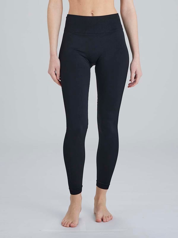 Pretty Polly Active-Wear Leggings are a seamless legging which features a patterned mesh panels detail at the bottom of the leg for added breathability. Perfect for Yoga or Pilates or just relaxing at home. The fabric is soft and comfortable and is predominantly made from recycled yarn.