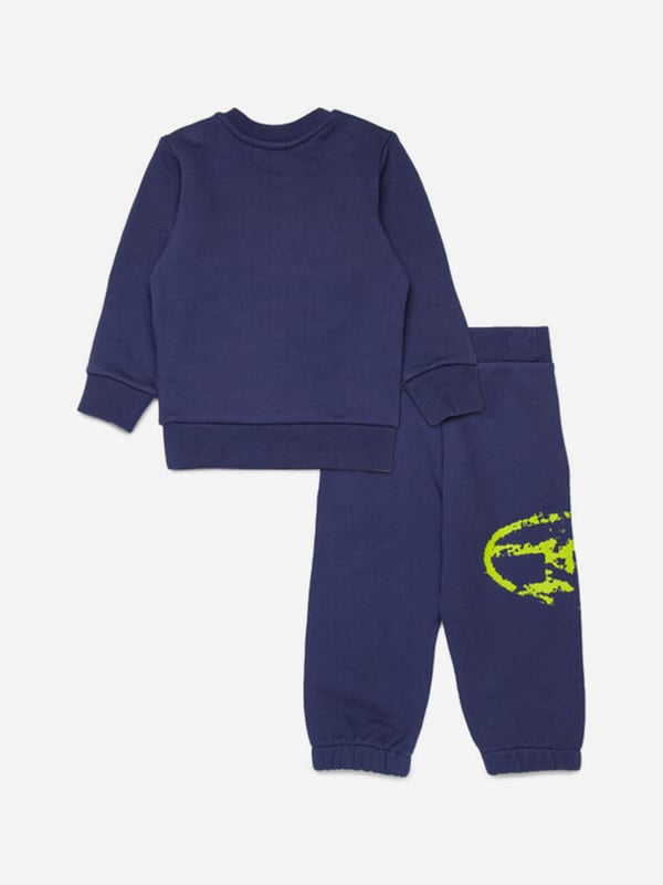 Introducing the Baby Oval D Tracksuit in Navy by Diesel, a quintessential piece for any young wardrobe. Expertly crafted for SS2025, this tracksuit combines luxury with play-ready comfort for all little ones. Luxurious Design Tailored in a deep navy hue, this piece embodies effortless sophistication. Versatile Comfort Constructed from premium, soft fabrics ensuring comfort for all-day wear. Unisex Appeal Perfect for Baby, Baby Boy, Baby Girl, Boy, and Girl, making it a versatile addition to any child's closet.Elevate their style with the Baby Oval D Tracksuit. Perfect for fashionable adventures.