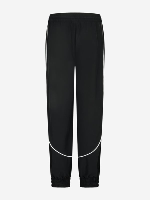 Introducing the exquisite Girls Sport Tunnel Pants in Black by Jordan, an essential addition to her SS2025 wardrobe with unrivalled style and comfort.Key Features Innovative Design Sleek, sporty aesthetics meet functional elegance. Supreme Comfort Crafted with premium fabrics for all-day wear. Versatile Black Effortlessly coordinates with diverse outfits. Durable Quality Built to withstand the rigours of playful adventures.Elevate her look with these chic and durable pants. Perfect for making a stylish statement this season!