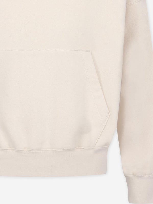 Introducing the Jordan Girls Brooklyn Essential Hoodie in Beige a chic addition to your girl's AW2024 wardrobe. Elegant and functional, this hoodie defines casual luxury Sophisticated Beige Neutral tone for versatile styling. Premium Fabric Offers warmth lasting comfort. Tailored Fit Designed for the modern young girl. Signature Jordan Quality Unmatched craftsmanship.Elevate her everyday style with this essential piece. Order now and let her step into the season with confidence!