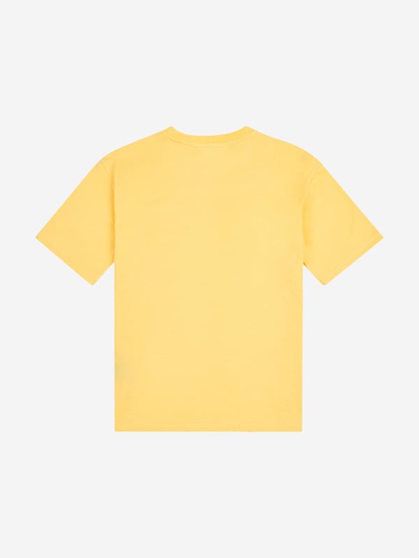Introducing the vibrant Boys Small Logo Jersey T-Shirt in Yellow, crafted by New Balance Apparel, an indispensable addition to your young one's SS2025 wardrobe. Here's why it stands out Eye-catching Hue Radiant yellow enriches every ensemble with a burst of energy. Iconic Branding Discreet New Balance logo fosters a stylish, sporty vibe. Supreme Comfort Crafted from soft, breathable fabric, ideal for active boys. Versatile Wear Perfect for both casual outings and spirited playtimes.Revitalise his look with a touch of elegance and fun!