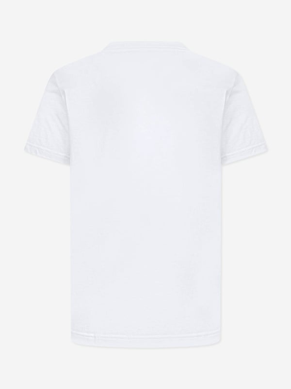 Introducing the pristine Boys MJ Air Stretch T-Shirt from Jordan, a quintessential addition to your boy's SS2025 wardrobe. Designed with discerning taste in mind, this garment marries elegance with playfulness. Sleek, White Design Perfect for versatile styling. Superior Stretch Fabric Ensures comfort freedom of movement. Iconic Jordan Branding Elevates the tee's exclusivity.Embrace timeless style comfort with this elite offering from Jordan. Perfect your young one's ensemble now!