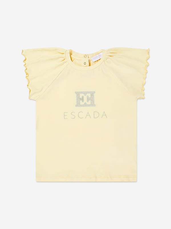 Introduce a splash of sunshine to your little girls wardrobe with the exquisite Escada Girls Embroidered Logo Dress in Yellow, poised to dazzle in SS2025. Crafted with precision, this designer piece merges haute couture with youthful grace. Luxurious Fabric Crafted from premium fabric for supreme comfort elegance. Vibrant Yellow A bright, cheerful yellow that captures the spirit of summer. Signature Embroidery Features Escada's iconic logo intricately embroidered for a touch of exclusivity. Timeless Style Perfect for any occasion, blending classic charm with modern flair.Elevate her style with Escada where every stitch spells sophistication!