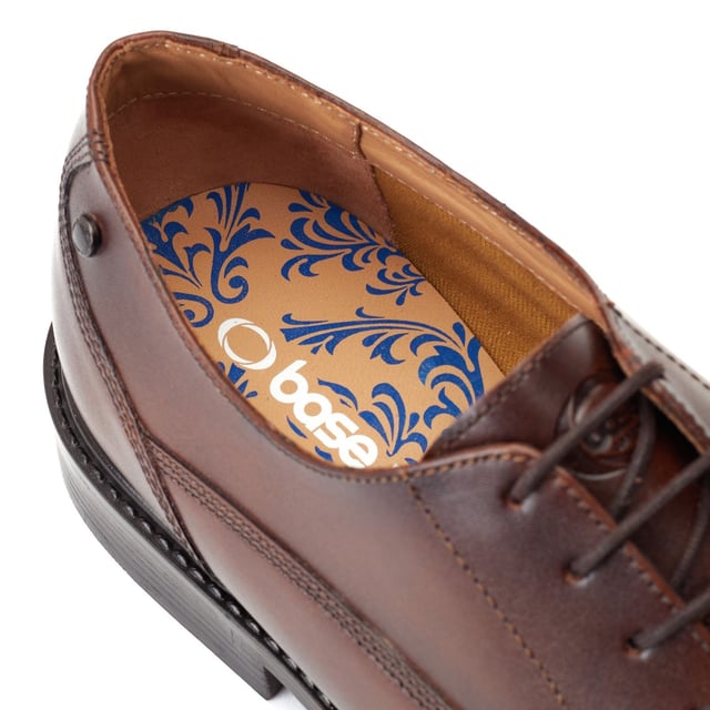 Base London Magnus Leather Men's Burnt Brown Oxford Shoes Straight to the point with absolutely no faff, the Magnus Toe-Cap Derbies from Base London are for the man that means business. Quality leather uppers, cushioned Ortholite insole and a secure rubber tread - nuff said!