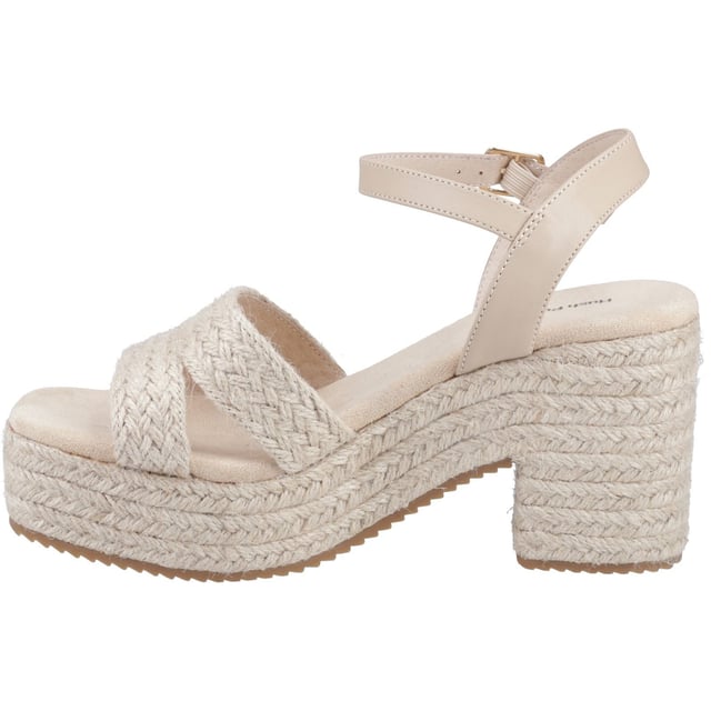 Voor een chique boho-geïnspireerde look is de Jamelia de perfecte keuze, met een gesp voor een verstelbare pasvorm, een memory foam binnenzool voor de hele dag comfort en een jute-wikkelde platform buitenzool voor een vleugje textuur.