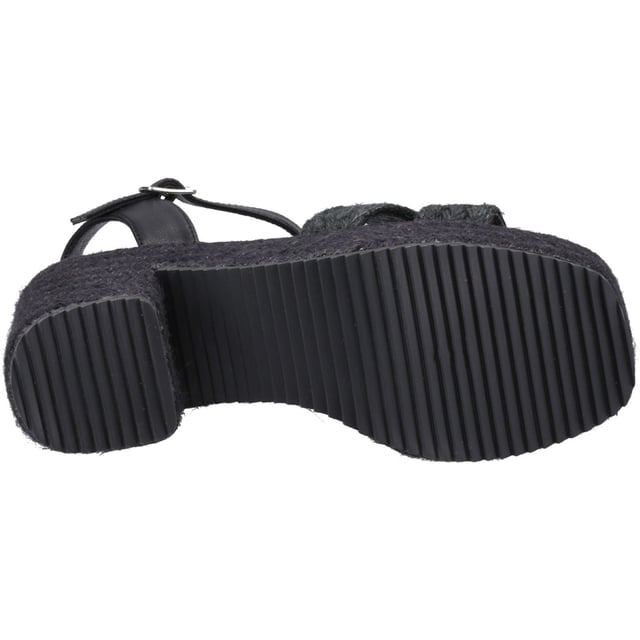 Voor een chique boho-geïnspireerde look is de Jamelia de perfecte keuze, met een gesp sluiting voor een verstelbare pasvorm, een memory foam binnenzool voor comfort de hele dag door en een jute omhulde platformzool voor een vleugje textuur.