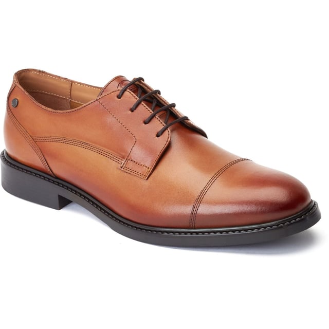 Straight to the point with absolutely no faff, the Magnus Toe-Cap Derbies from Base London are for the man that means business. Quality leather uppers, cushioned Ortholite insole and a secure rubber tread - nuff said!