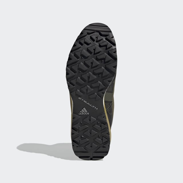 Warm, dry feet make all the difference when the weather is cold and wet. Made for winter hikes, snowshoe adventures and long, cold days outdoors, these adidas Terrex winter boots are waterproof and fully insulated. COLD.RDY with PrimaLoft® wraps your foot in heat-sealing warmth, while RAIN.RDY seals out slush, snow and rain to keep feet dry all day long. A BOA® Fit System lets you dial in a precise fit for confident footing. A BOOST midsole cushions and brings energy to every step, on and off the snow and in all temperatures. The Stealth winter grip rubber provides high-friction traction for confident footing on slick, icy ground.  - Micro-adjustable dial-based BOA® Fit System - Waterproof textile upper with moulded toe cap and external heel clip - PrimaLoft® insulation - Insulating COLD.RDY - BOOST midsole - Stealth winter grip rubber outsole  Shipped by adidas