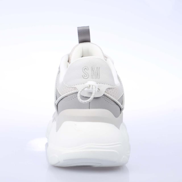 Synthetic upper.Lace closure.Heel pull tab.Thick sole.Rubber outsole.