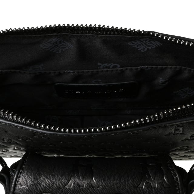Detachable handle.Removable and adjustable shoulder strap.Closes with zipper.Slip pocket on the back.Polished silver metal fittings.Separate case.