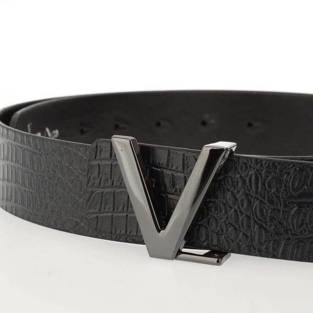 Crafted with precision and style  this belt will elevate any outfit with its sleek design and signature Valentino buckle. Made with high-quality materials  it is durable and perfect for any occasion. Expertly crafted for a timeless and refined look.