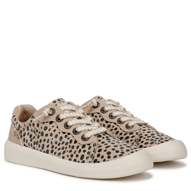 Dames Blowfish Malibu Boardwalk Slip On Trainers in dierenprint.Laidback lace-up pumps met vintage look details.- Stoffen bovenkant met allover dierenprint.- Ronde teen.- Slip-on ontwerp.- Elastische randen voor eenvoudig aan- en uittrekken.- Decoratieve vetersluiting met gemerkte metalen oogjes.- Handtekening Blowfish Malibu merk tab op tong.- Comfortabele voering van textiel.- Kussen voetbed van schuim.- Vegan.- Textiel bovenkant en voering Synthetische zool.- Ref: J2696F2251