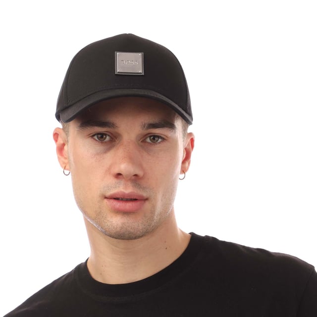 Standard 5 panel - responsible cotton made in africa twill - metal boss logo box - metal buckle closure