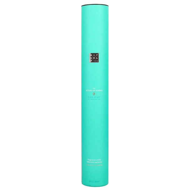 Transform your living space with the Rituals The Ritual of Karma Fragrance Sticks. Infused with the enchanting aromas of white tea and lotus flowers, this elegant diffuser promotes positivity and well-being. Enjoy a sophisticated and sensual fragrance that lasts up to 3 months, creating a fresh and uplifting atmosphere in your home. To use, simply place the sticks into the fragrance and let the delightful scents diffuse. Please handle with care as the liquid is highly flammable. Keep away from children and avoid contact with furniture and finished surfaces.