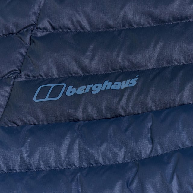 SUPERIOR INSULATION Stay warm and comfortable on the move with advanced synthetic Hydroloft® Polyball insulation right through this jacket.Love its warmth in the cold and pack it away when the heat is on. It’s so light  it’s up to you.Hybrid synthetic Polyball insulation offers warmth and comfort that’s super light.