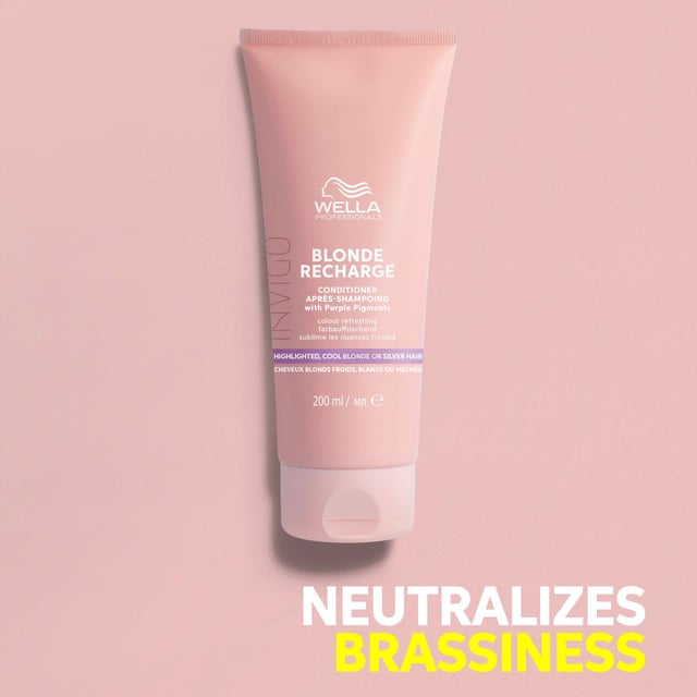 Revitalize your cool blonde hair with Wella Invigo Blonde Recharge Conditioner. This 200ml formula is designed to refresh and maintain multi-dimensional blonde tones while providing deep nourishment. Enriched with Purple Pigments, it effectively combats brassiness and revitalizes dull shades, leaving your hair smooth and vibrant. For optimal results, apply to clean, damp hair, let it sit for 3-5 minutes based on your desired intensity, and rinse thoroughly. Experience salon-quality care at home and keep your blonde looking its best.