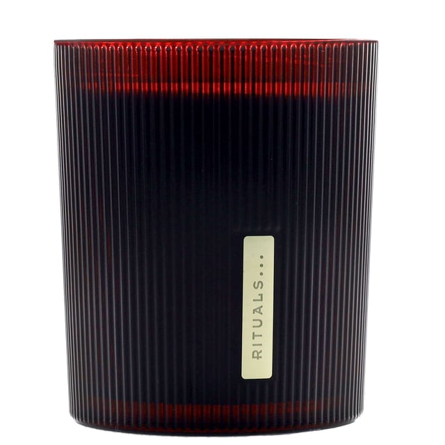 Rituals Ayurveda Scented Candle - 290g Aromatherapy Candle for Relaxation Experience the essence of balance with the Rituals Ayurveda Scented Candle. Infused with a soothing blend of Indian rose, sweet almond oil, and spices, this revitalizing candle transforms your space into a serene sanctuary. Enjoy up to 50 hours of enchanting fragrance, promoting harmony for your body, mind, and soul. Perfect for vegans, this candle is a delightful addition to your home or a thoughtful gift. Remember to never leave burning candles unattended and keep them out of reach of children and pets.