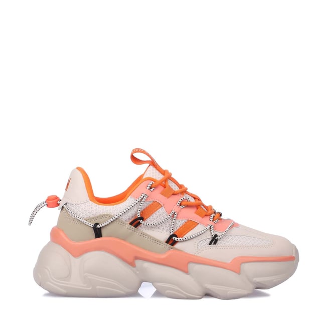 Synthetic upper.Lace up fastening.Heel pull tab.Sculpted platform outsole.