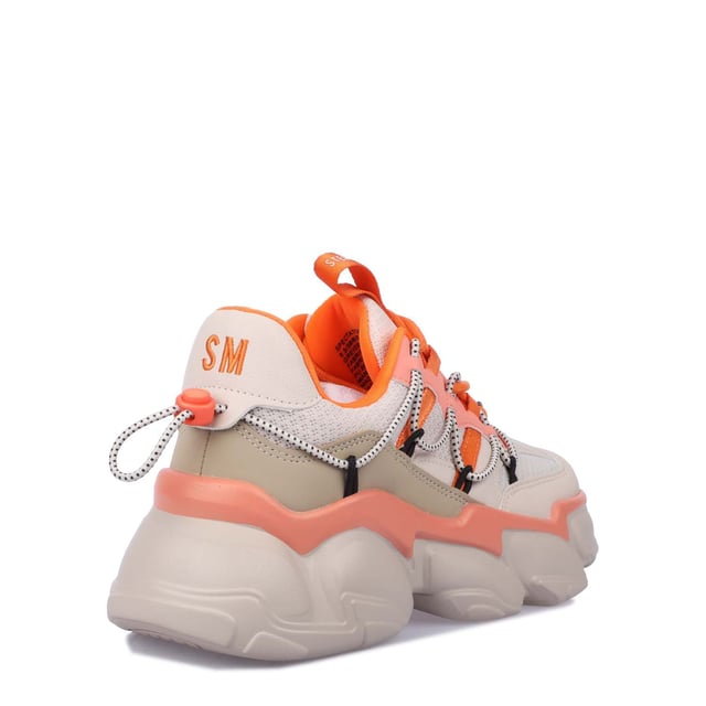 Synthetic upper.Lace up fastening.Heel pull tab.Sculpted platform outsole.