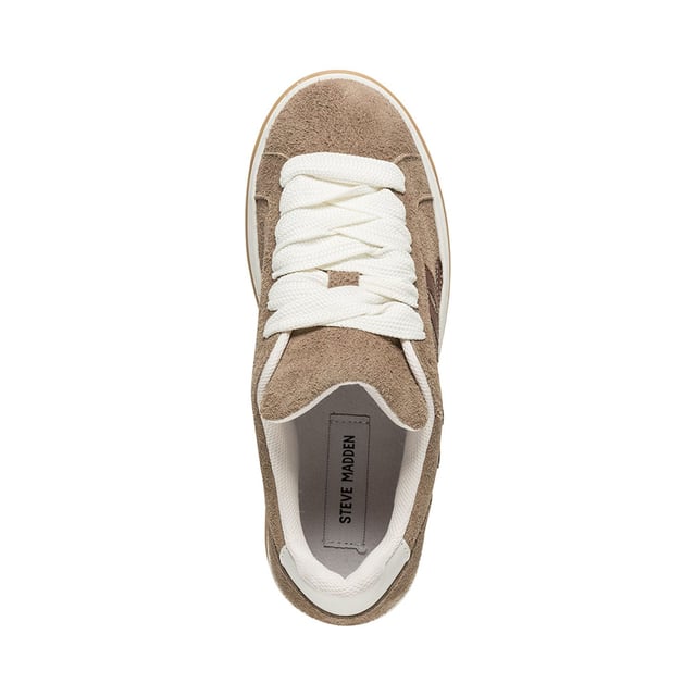 Suede upper.Lace up fastening.Leather insole.Rubber sole.