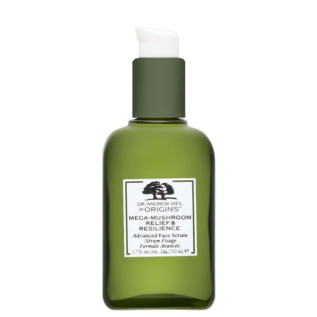 Transform your skincare routine with the Origins Mega-Mushroom Relief & Resilience Advanced Face Serum. This concentrated serum revitalizes your skin, enhancing texture and smoothness while boosting resilience. Infused with Astragalus and liquorice root, it reduces redness and irritation, promoting a radiant complexion. Reishi mushroom extract soothes and calms the skin. Free from harmful chemicals and 100% vegetarian, this serum is made with high-quality, clean ingredients for your well-being. Ideal for daily use in your morning and evening routine.