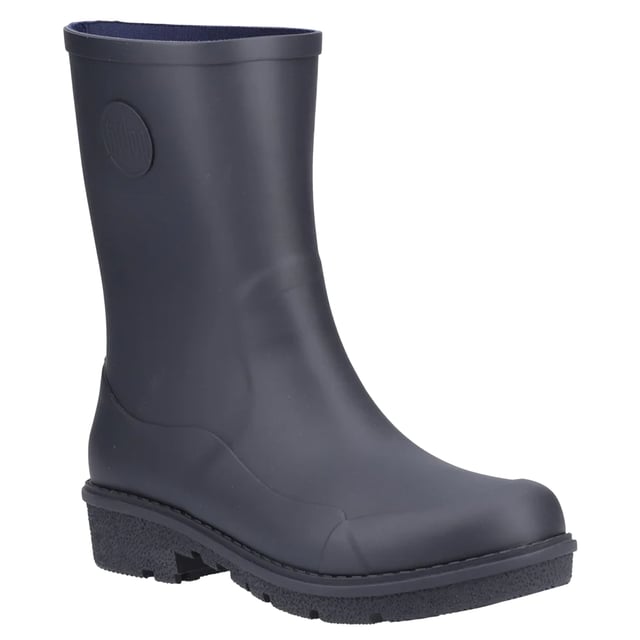 FitFlop - Damen Gummistiefel "Wonderwelly" (Mitternachtsblau) Marke: FitFlop. Obermaterial: Gummi. Futterstoff: Polyester. Laufsohle: Gummi. Gewebetechnik: Flexibel, Ultra-Leichtgewicht, Wasserfest. Absatz: Flach. Wadenhoch. Design: Logo, Unifarben. Zehenstil: Rund. Zum Anschlüpfen.