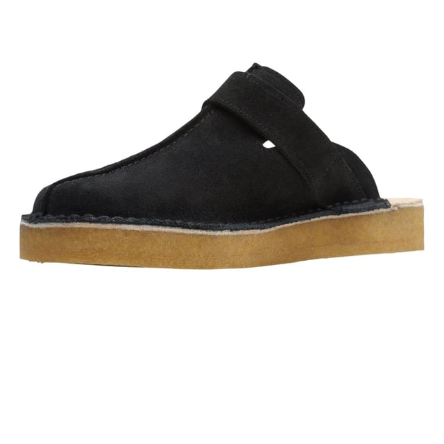 Marke: Clarks. Obermaterial: Wildleder. Laufsohle: Krepp, Gummi. mit Schnalle. Absatz: Flach. 25 mm. Design: Geprägt, Logo, Genäht. Zehenstil: Rund. Zum Anschlüpfen.