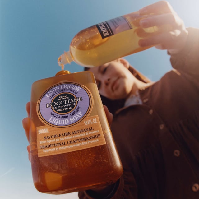 Discover the L'OCCITANE Eco Refill Shea Lavender Liquid Soap, a perfect blend of luxury and sustainability. This 500ml refill is specially formulated with nourishing Shea Butter and calming aloe-vera extract, making it ideal for all skin types, including dry and sensitive skin. Enjoy the soothing lavender fragrance while caring for your skin and the environment. This eco-friendly solution not only keeps your skin beautifully clean but also helps reduce waste. Elevate your bath and body routine with this gentle, detergent-free cleanser.