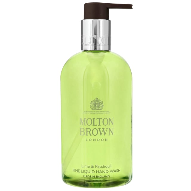 Molton Brown Lime & Patchouli Luxury Hand Wash 300ml Experience the refreshing sensation of Molton Brown's Lime & Patchouli Fine Liquid Hand Wash. This luxurious hand wash combines invigorating notes of zesty lime, violet leaf, eucalyptus, cumin, and earthy patchouli to cleanse and revitalize your hands. Ideal for daily use, this unisex formula is not only effective but also cruelty-free, proudly carrying the Leaping Bunny certification. Elevate your hand washing ritual with this vibrant and energizing scent, perfect for any bathroom or kitchen. Enjoy clean, fragrant hands with every wash.
