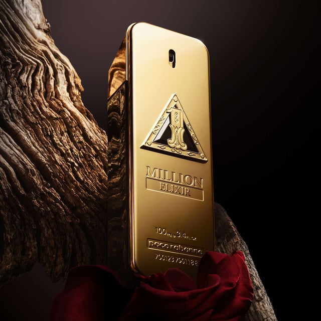 Experience the ultimate in luxury with Rabanne 1 Million Elixir Parfum Intense for men. This captivating fragrance combines rich notes of tonka bean, patchouli, and vanilla for a warm, woody amber finish. A masterful blend of hand-harvested Turkish Damascena rose, osmanthus, and wild tonka bean creates an unforgettable scent profile. Housed in a bold and sophisticated gold bar bottle, this 200ml fragrance is a true statement piece. Perfect for the modern man who values quality and intensity. Elevate your fragrance collection with this exquisite aftershave.