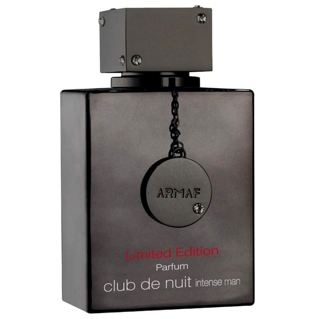 Experience the allure of the Armaf Club De Nuit Intense Man Limited Edition Eau de Parfum Spray, a captivating fragrance designed for the modern man. This sophisticated scent opens with vibrant notes of lemon, bergamot, pineapple, apple, and blackcurrant, leading into a heart enriched with birch, rose, and jasmine. The fragrance concludes with a warm base of ambergris, musk, vanilla, and patchouli. Packaged in an elegant collector's gift box, this special edition features a striking black chrome bottle, making it a perfect gift for any occasion.