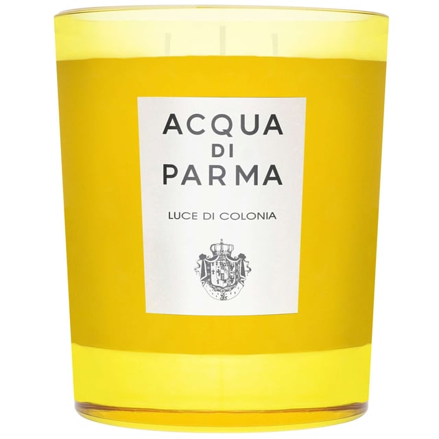 Experience the enchanting Luce Di Colonia Candle from Acqua Di Parma, a luxurious 500g candle that infuses your space with a radiant citrus fragrance. Inspired by the iconic Colonia scent, it features refreshing notes of orange, lemon, petitgrain, and neroli, harmonized with earthy vetiver and patchouli. This beautifully crafted candle offers an impressive burn time of up to 70 hours, making it perfect for creating a warm and inviting atmosphere in any room. Elevate your home with this exquisite fragrance that delights the senses.
