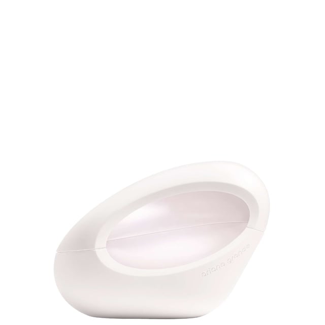 Discover the enchanting Ariana Grande MOD Vanilla Eau de Parfum Spray, a 30ml fragrance that embodies modern sensuality and creativity. This vegan and cruelty-free scent opens with a delightful fusion of juicy dark plum and creamy musk, elegantly complemented by a radiant hint of pink freesia. The heart reveals luxurious Orris Butter and decadent White Praline, while indulgent Vanilla absolute and upcycled cocoa butter add a sophisticated complexity. Celebrate your unique expression with this captivating fragrance that promises an unforgettable olfactory experience.