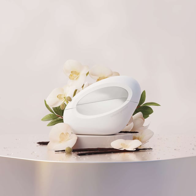 Discover the enchanting Ariana Grande MOD Vanilla Eau de Parfum Spray, a 30ml fragrance that embodies modern sensuality and creativity. This vegan and cruelty-free scent opens with a delightful fusion of juicy dark plum and creamy musk, elegantly complemented by a radiant hint of pink freesia. The heart reveals luxurious Orris Butter and decadent White Praline, while indulgent Vanilla absolute and upcycled cocoa butter add a sophisticated complexity. Celebrate your unique expression with this captivating fragrance that promises an unforgettable olfactory experience.