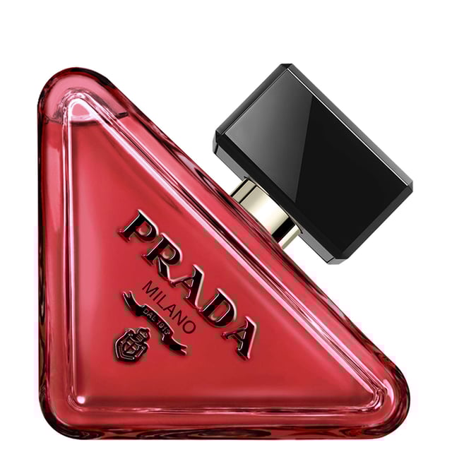 Experience the allure of Prada Paradoxe Radical Essence, a captivating feminine fragrance that redefines gourmand scents. This sophisticated parfum features an enchanting blend of unexpected gourmand notes. Delight in the floral sweetness of Neroli Oil and Orange Flower Heart Absolute, complemented by a surprising Salted Pistachio Accord that brings a roasted, salty twist. The base reveals a creamy Sandalwood Accord, adding depth and sensuality to this modern scent.