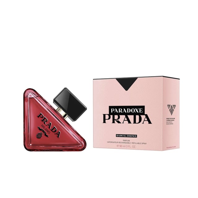 Experience the allure of Prada Paradoxe Radical Essence, a captivating feminine fragrance that redefines gourmand scents. This sophisticated parfum features an enchanting blend of unexpected gourmand notes. Delight in the floral sweetness of Neroli Oil and Orange Flower Heart Absolute, complemented by a surprising Salted Pistachio Accord that brings a roasted, salty twist. The base reveals a creamy Sandalwood Accord, adding depth and sensuality to this modern scent.