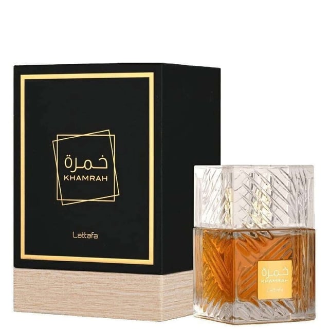 Lattafa Khamrah Unisex Eau de Parfum Spray - Captivating Fragrance for All Occasions - 100ml Experience the enchanting Lattafa Khamrah Unisex Eau de Parfum Spray, perfect for any occasion. This captivating fragrance features a harmonious blend of sweet and warm notes, guaranteed to enhance your unique charisma. With a long-lasting scent that lingers for over 10 hours, you'll feel surrounded by its rich, buttery essence. The fragrance opens with invigorating bergamot and spicy cinnamon, evolves into a heart of dates, lily of the valley, and praline, and finishes with a luxurious base of roasted tonka, myrrh, and vanilla. Embrace this opulent scent that defines elegance.