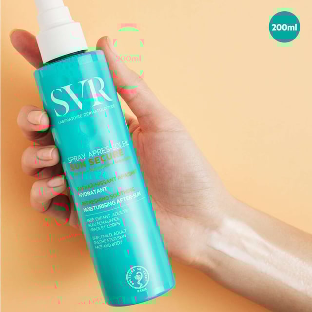 SVR Sun Secure Refreshing Soothing Moisturising Aftersun Spray - 200ml Revitalize your skin with SVR Sun Secure Refreshing Soothing Moisturising Aftersun Spray. This 200ml cooling mist is designed to soothe and hydrate your skin after sun exposure. Infused with nourishing niacinamide and calming aloe vera extract, it delivers instant relief and moisture, leaving your skin feeling soft, comfortable, and rejuvenated. Perfect for all skin types, simply shake well and apply generously to clean, dry skin on both face and body. Enjoy a refreshing burst of hydration after a day in the sun!