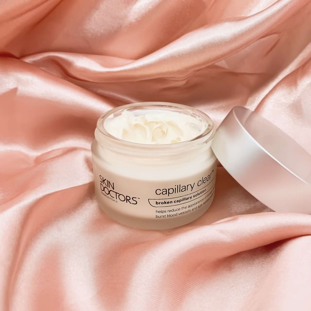 Transform your skin with Skin Doctors Capillary Clear, a specialized facial care cream designed to visibly reduce broken capillaries and redness in just 4-6 weeks. This powerful formula contains natural skin lightening agents that help promote a balanced and even complexion. Key active ingredient Phytotonine, derived from Arnica, Cypress, and Solomon’s Seal, enhances microcirculation and strengthens capillary walls. Ideal for those with blemished skin, this cream targets trouble areas and supports overall skin health. Experience the confidence of clear, radiant skin today.