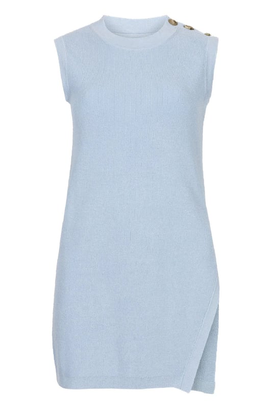 Sleeveless Long Knit Top Button Shoulder This stylish top is designed to flatter your figure, with a flowing longline cut and asymmetric hemline. The clean lines and easy movement make it perfect for on-the-go wear. Complete with button detailing on one shoulder, this sleeveless jumper is perfect for any occasion.
Fine Smooth Knit Fabric
Crew Neckline
Sleeveless
Sizing: As expected
Length: 29" Shoulder to Hem.