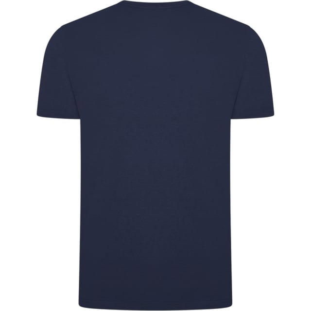 Update your everyday essentials with the men's Core T-Shirt from Nike.
Coming in a classic Navy colourway, this regular-fit tee is crafted from soft, lightweight cotton for all-day comfort. It features a ribbed crew neck and short sleeves, delivering a timeless silhouette. Finished with the iconic Nike Swoosh logo on the chest for a signature touch.