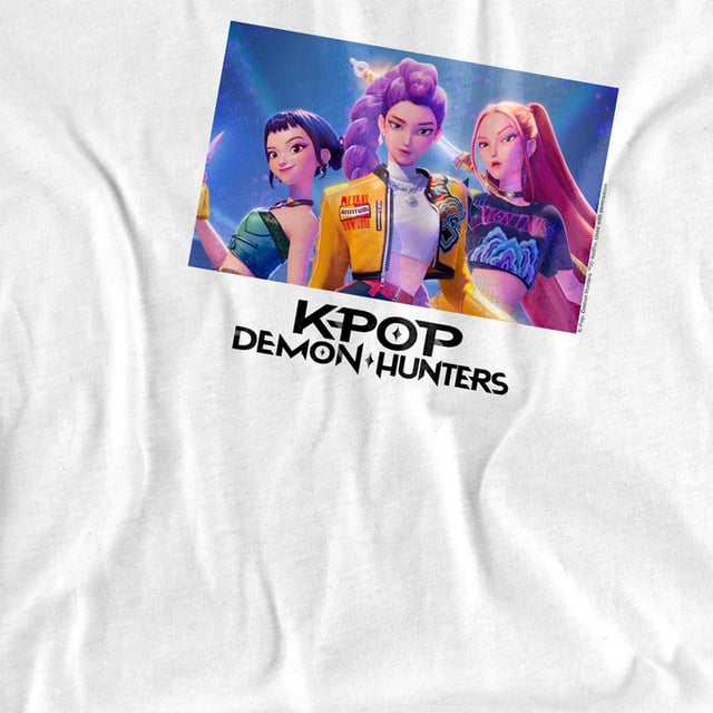 100% Ringspun Cotton. Fabric: Midweight, Pre-Shrunk, Weave. Characters: Huntr/X. Design: Logo, Photograph. Neckline: Crew Neck, Ribbed. Sleeve-Type: Short-Sleeved. Hem: Straight. Fabric Technology: Breathable, Fade Resistant. Tagless. 100% Officially Licensed. Fit: Regular. 3-4 Years: 27 in. 9-11 Years: 36 in. 5-6 Years: 29 in. 12-13 Years: 39 in. 7-8 Years: 32 in.