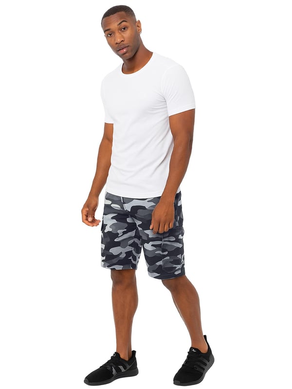 Update your casual collection with these Kruze Mens Camo Shorts. Featuring 2 Front Pockets, 2 Buttoned Back Pockets and 2 Velcro Side Pockets. Crafted primarily from polyester and cotton