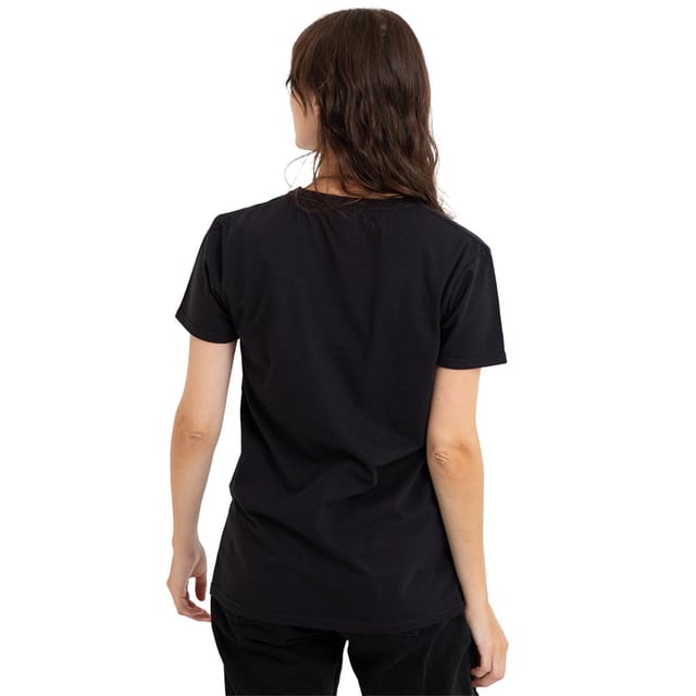 100% Ringspun Cotton. Fabric: Midweight, Pre-Shrunk, Weave. Design: Logo, Printed. Neckline: Crew Neck. Sleeve-Type: Short-Sleeved. Hem: Straight. Fabric Technology: Breathable. Tagless. 100% Officially Licensed. Fit: Regular. S, S: 36 in, 36 in. M: 39 in. L: 42 in. XL, XL: 46 in. XXL: 50 in.
