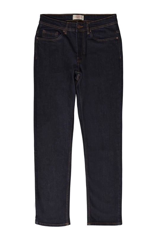 Experience quality and comfort with these Lee Cooper jeans. Crafted from a blend of cotton and elastane, they are durable and flexible. The classic plain design, mid-rise waist, and slim fit make them a versatile choice for any modern man's wardrobe.

32" Inside Leg.