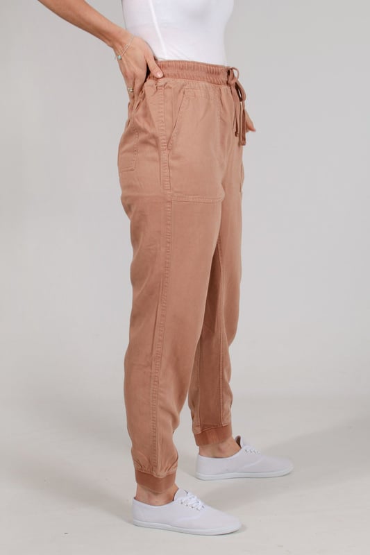 Complete your laid-back look with these cosy Tencel™ and cotton blend joggers. They have cuffed ankle-grazer legs and a high drawstring waist for a comfortable fit. Garment washed for softness with ribbing on the inside leg and waistband for texture. Practical pockets to finish.