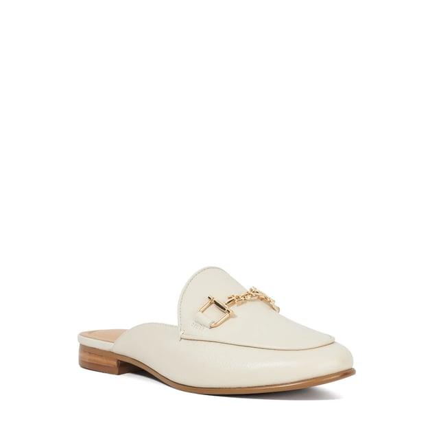 For a smart casual look that's as comfy as it is stylish, you'll need Glairing. Designed in a slip-on style with gold-tone buckle detailing and a low block heel, these shoes are the perfect pick for work meetings, dinner dates and beyond.